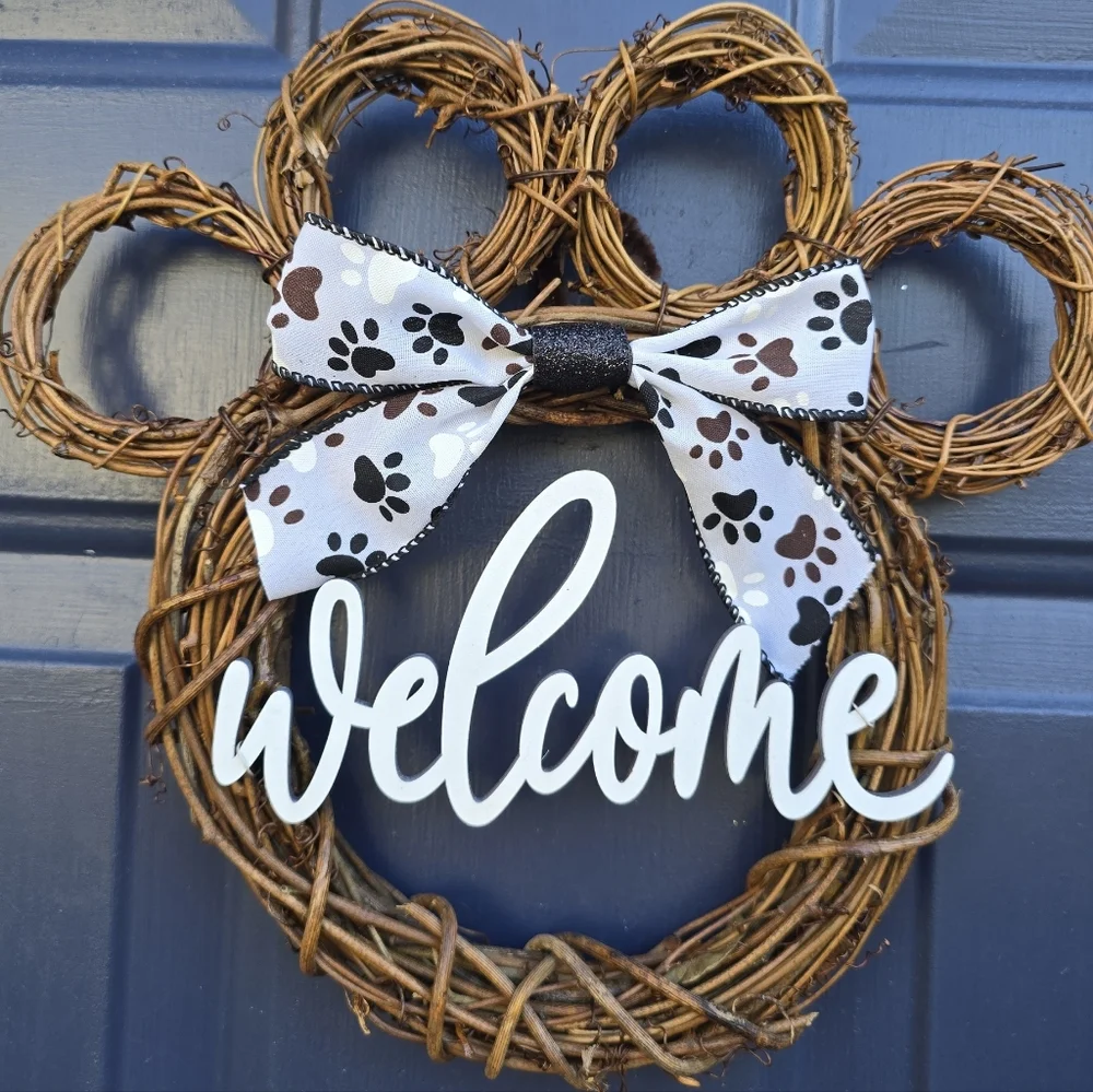 Mini Welcome Paw Wreath 🐾